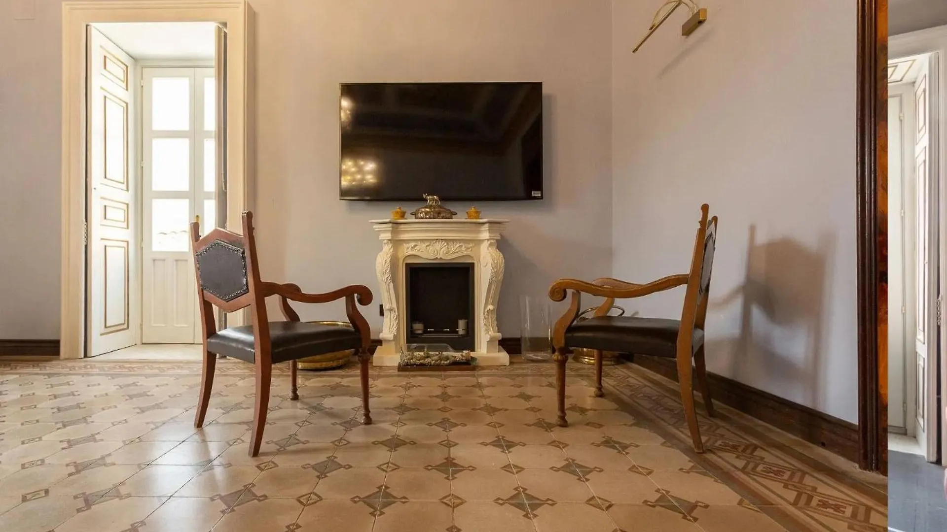 Maison Doree Syracuse 0*,