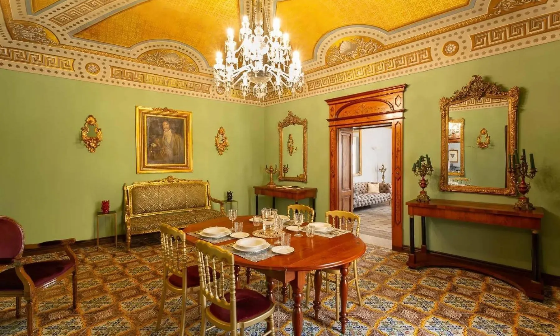 Maison Doree Syracuse