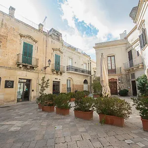 lecce-santa-chiara-terrace-piano-rialzato.lecce-hotels.com/